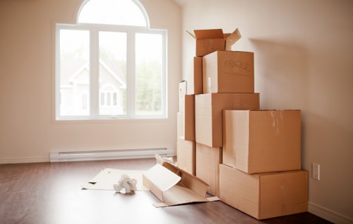 Local removal vehicle suitable for flats and houses in West Hampstead